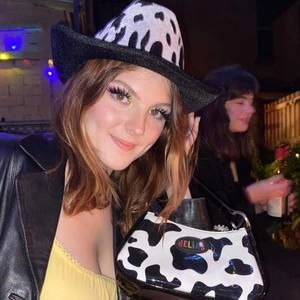 Meet your Posher, Chelsea